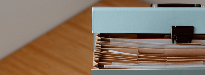 Adobe的想法是取代纸张，将PDF置于期待已久的无纸化办公梦想的中心。