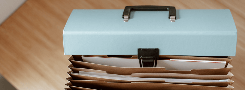 PDF文件与任何其他文本文件的主要区别是格式化，它被保留。