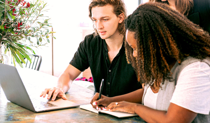 带有 PDF 的电子学习内容